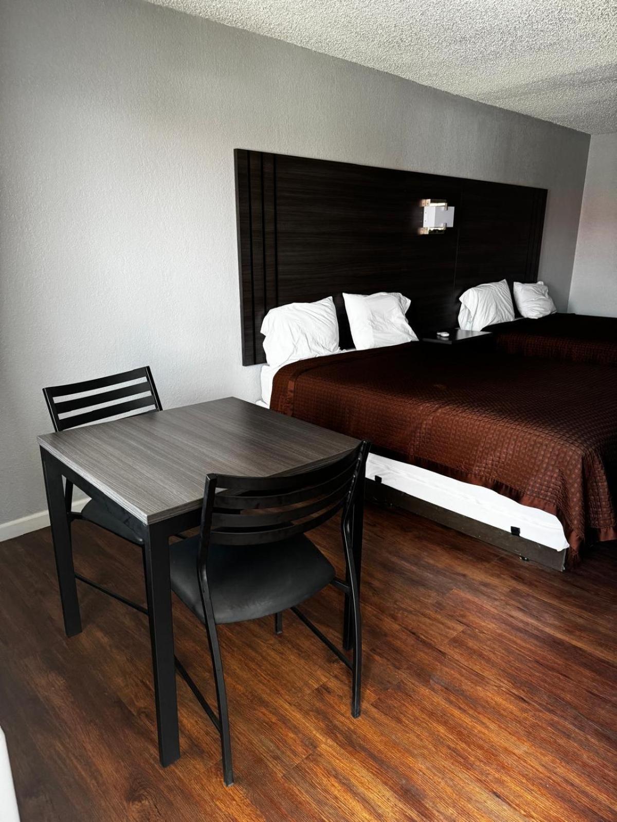 Lone Star Inn Cisco Bagian luar foto
